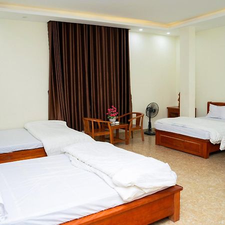 Phuong Hoa Hotel Uong Bi 外观 照片